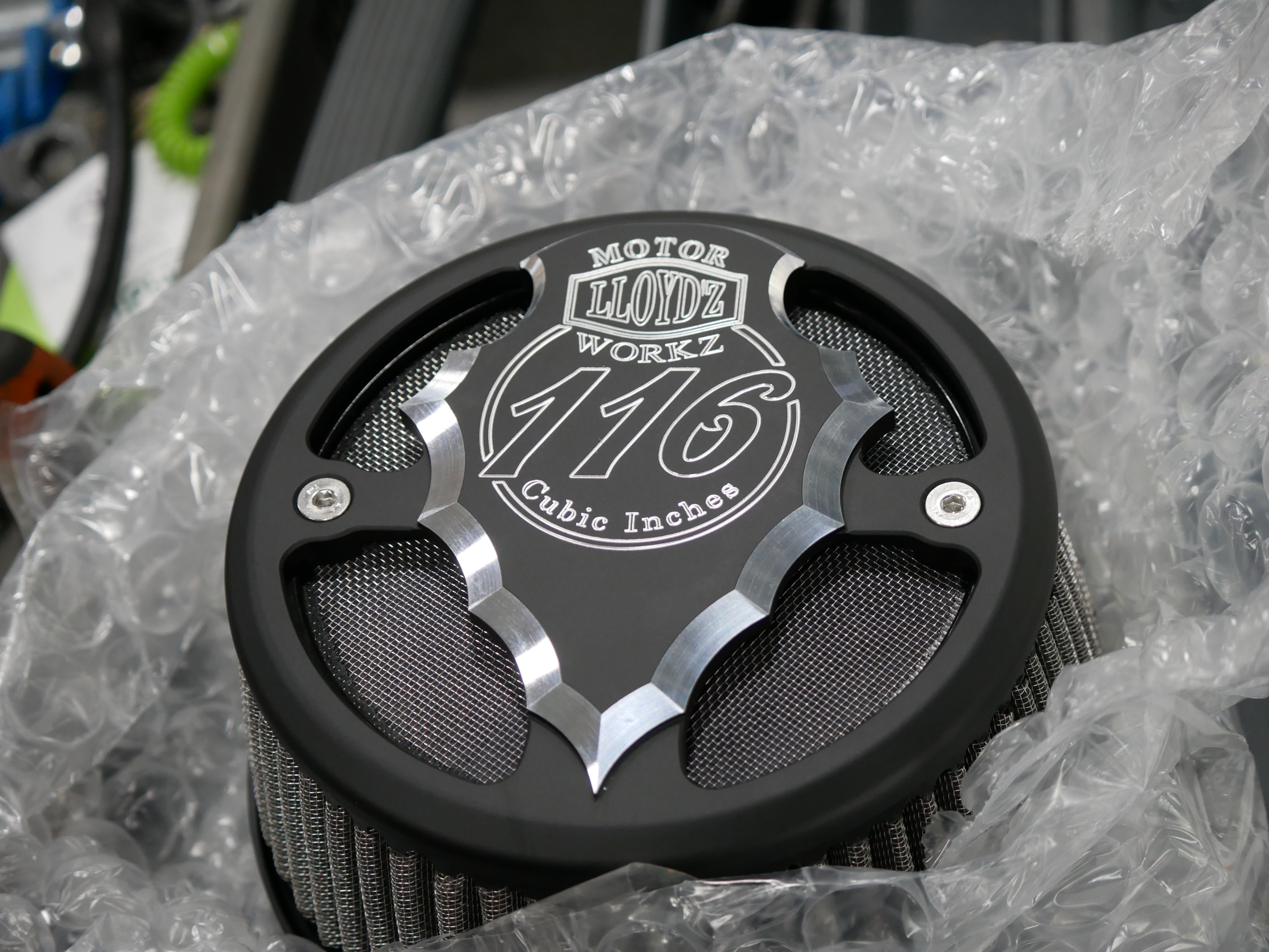 Lloydz Indian Round Facet-Cut Airbox with Vented Cover