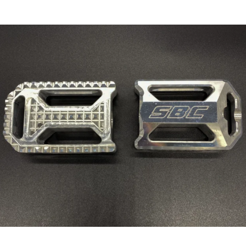 SBC Race Series Passenger Pegs for the Indian Challenger